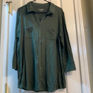 Women’s shirts size XL